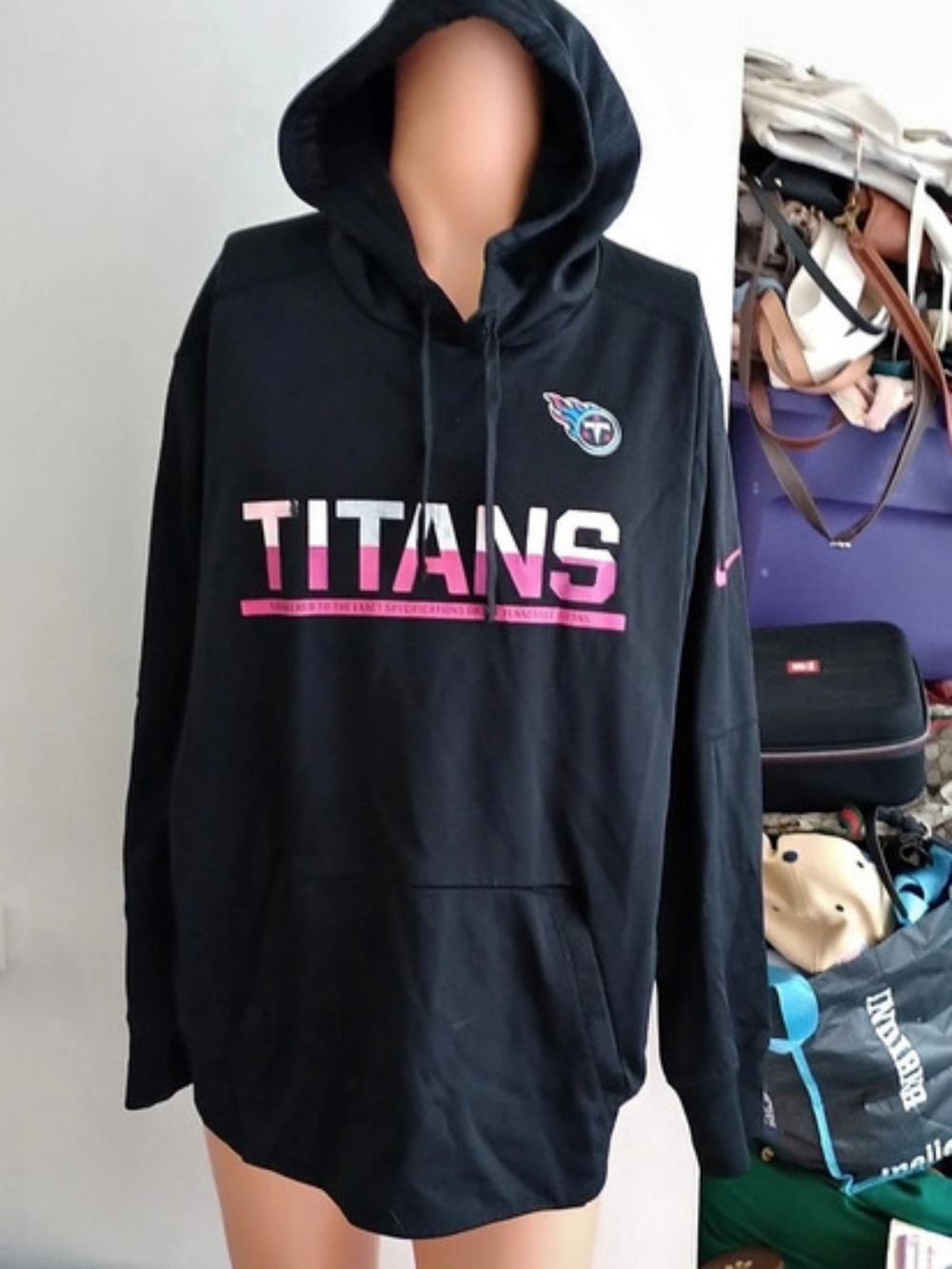 Nike NFL Tennessee Titans Pink Gradient Hoodie Black & Pink